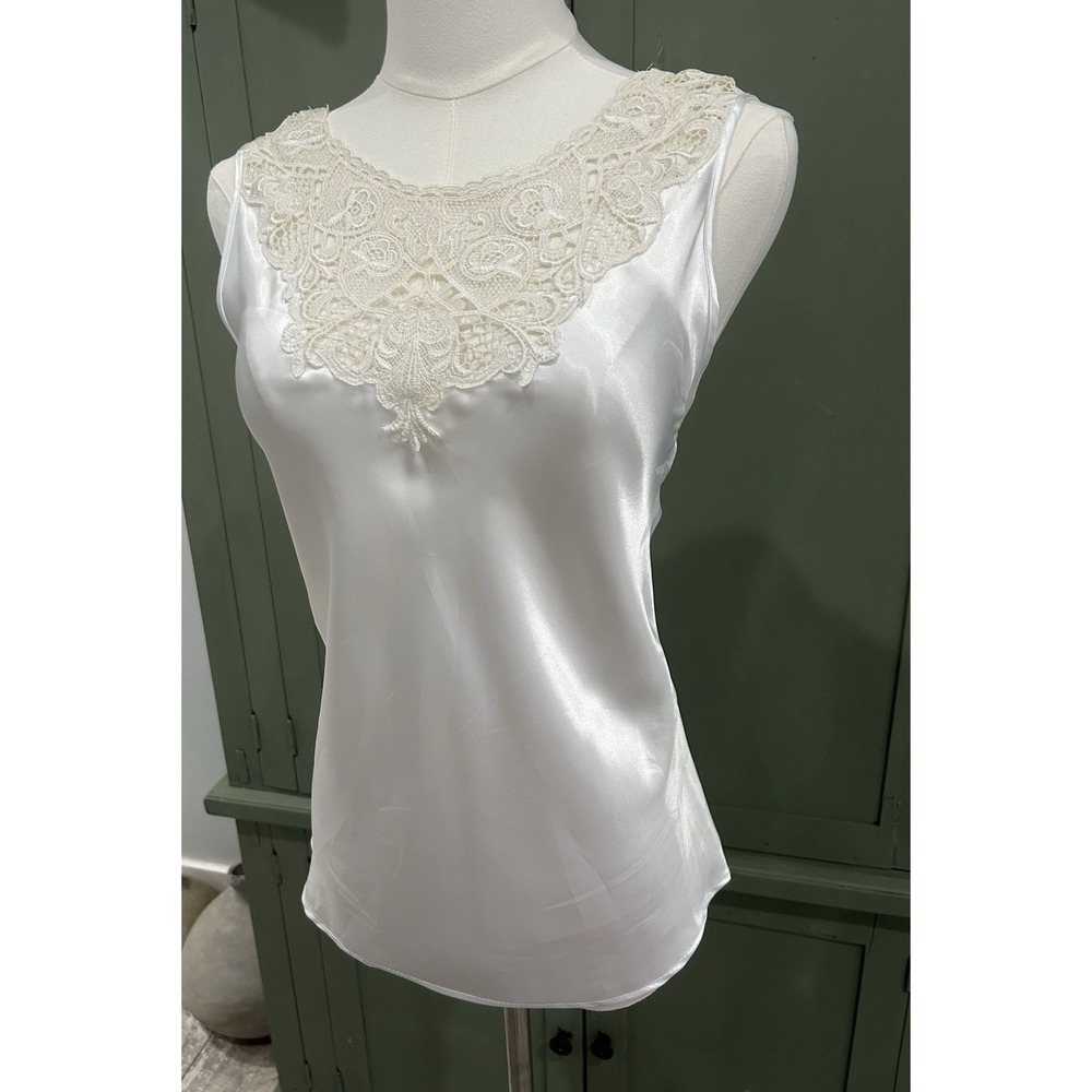 Vintage USA Womens White Satin Top‎ Size M Crochet Lace Fairy Romantic Coquette - Picture 5 of 13